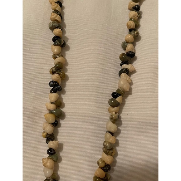 🌸✨Seashell Beaded Flower Necklace - Picture 4 of 5